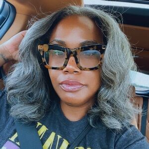 Meet your Posher, Amber